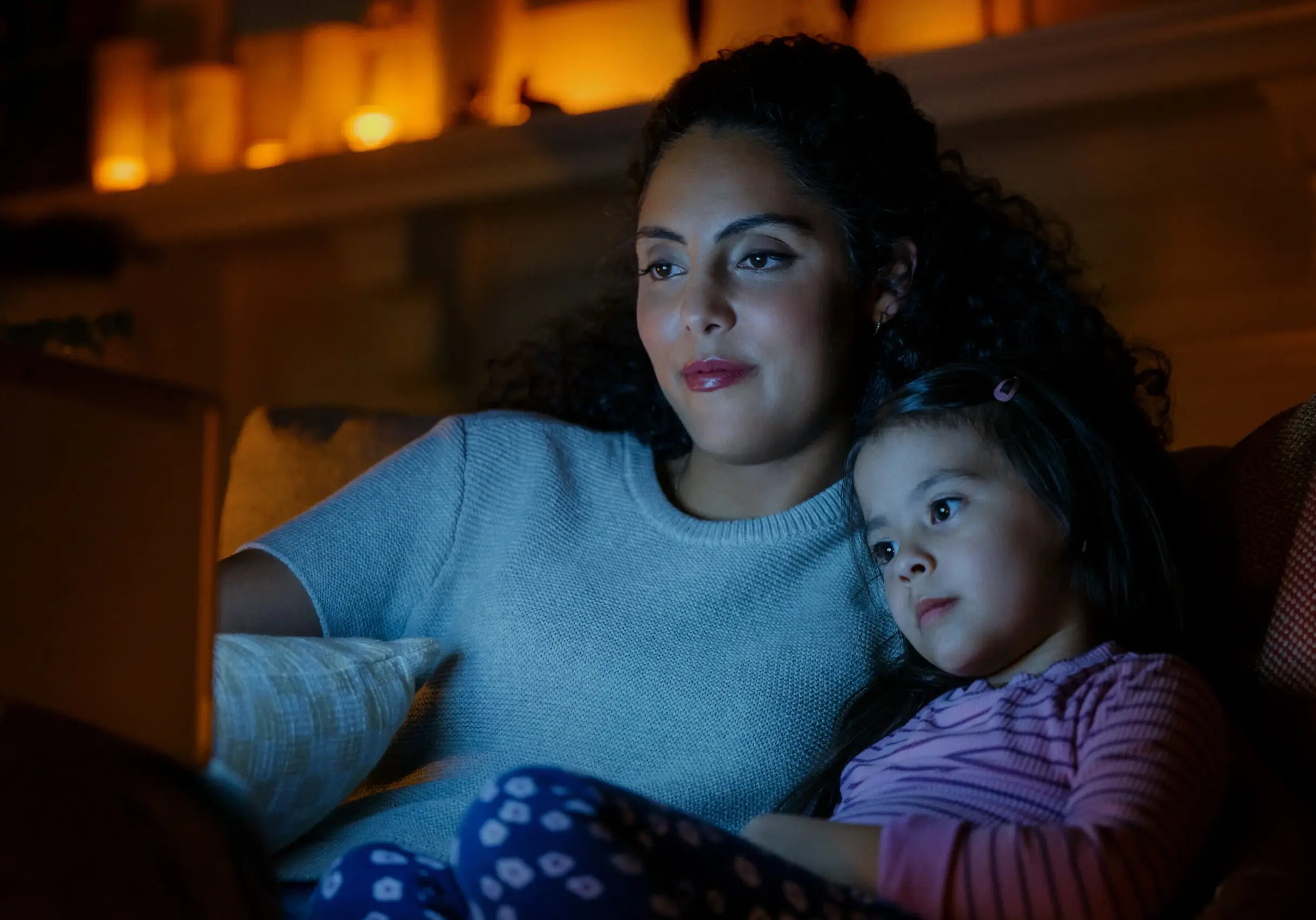 Mother-and-daughter_Comcast-scaled